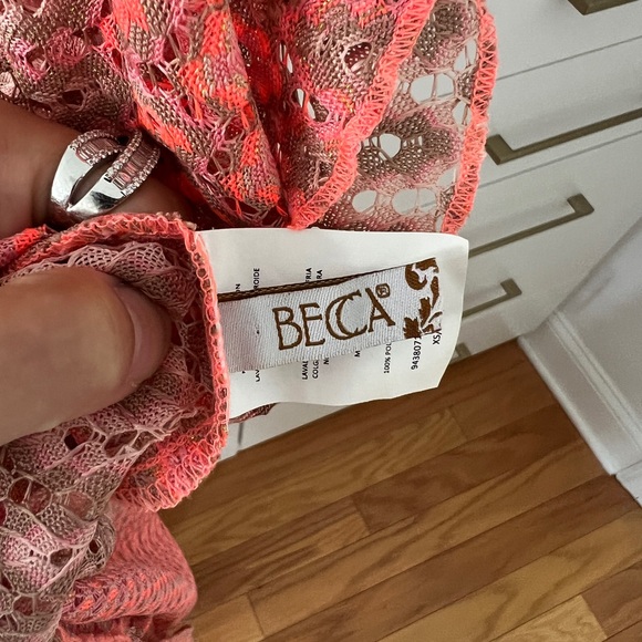 Becca Neon Coral Crochet Cover-Up sz XS-S - Picture 4 of 4